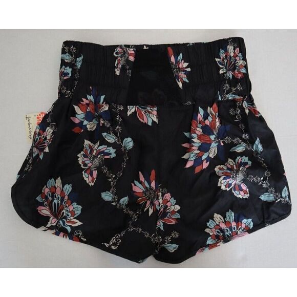 FP Movement OB1223545 Women's Sz M Black Floral The Way Home Printed Shorts - Picture 2 of 10
